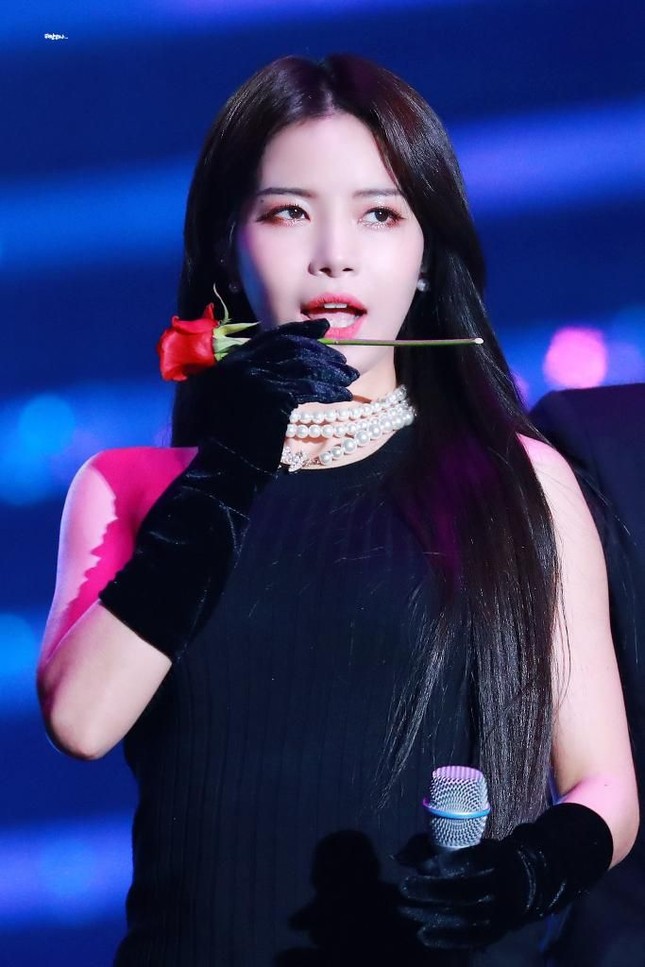 Top mỹ nhân có khí chất bí ẩn nhất K-Pop: Làm sao có thể thiếu Rosé (BLACKPINK)! ảnh 2