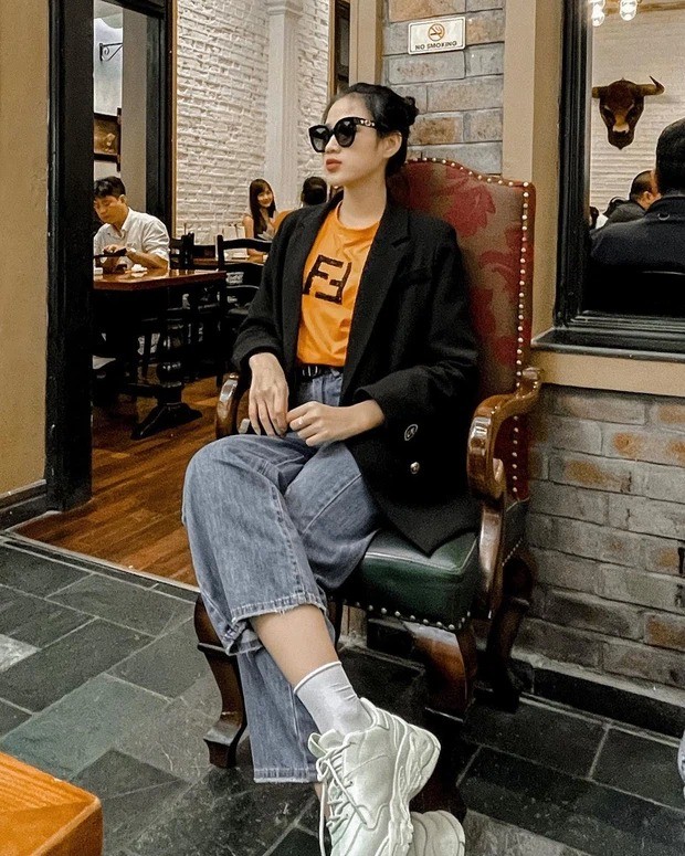 Đã tìm ra thương hiệu “chân ái” của Hoa hậu Đỗ Thị Hà khi gia nhập thế giới đồ hiệu ảnh 1