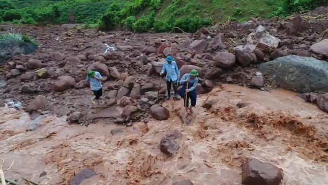 33 người chết và mất tích do mưa lũ, sạt lở đất ảnh 3