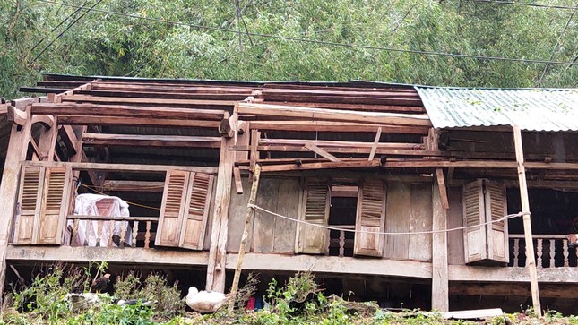 Mưa đá, dông lốc làm 3 người chết, gần 6.000 nhà bị hư hỏng ảnh 1