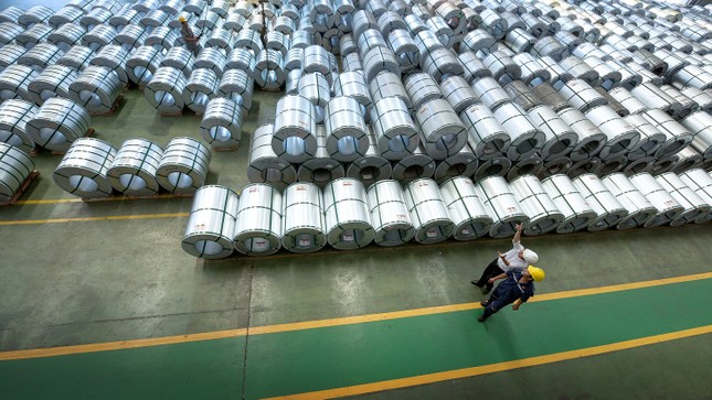 Hoa Sen xuất khẩu 50.000 tấn tôn vào châu Âu và châu Mỹ ảnh 1