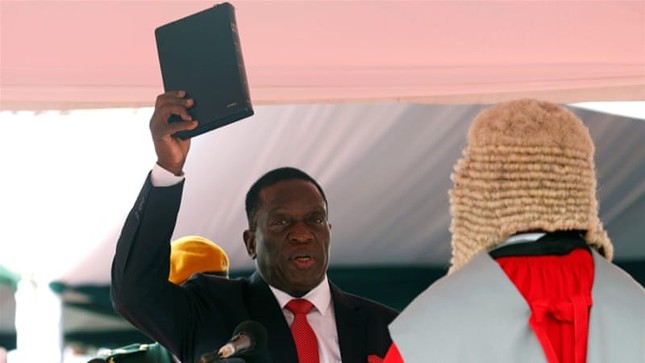 Người dân Zimbabwe reo hò mừng tân tổng thống nhậm chức ảnh 4