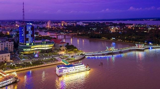Cần Thơ thí điểm phát triển kinh tế ban đêm tại quận Ninh Kiều ảnh 1
