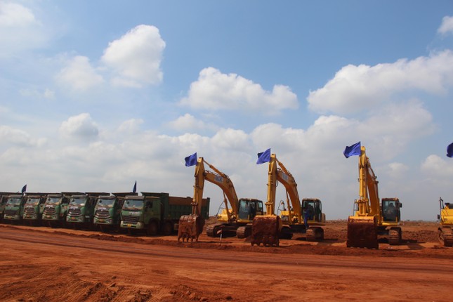 Đại công trường dự án sân bay Long Thành đang đào đắp 50 triệu m3 đất ảnh 2