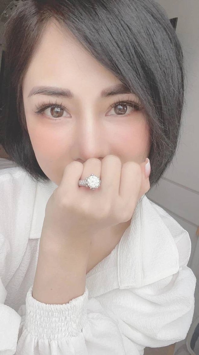 Huỳnh Anh liên tiếp “gặp phốt” đầu năm, lần đầu nói rõ về lùm xùm trả nhẫn cầu hôn ảnh 2