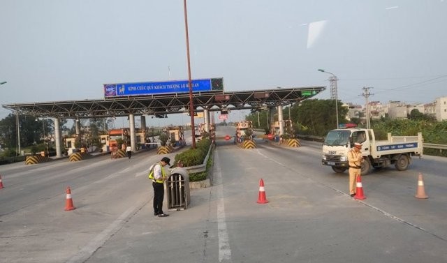 Bức xúc vì cao tốc Pháp Vân - Cầu Giẽ 'cứ cuối tuần là tắc' ảnh 4