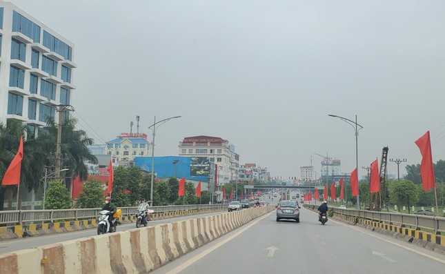 Bắc Giang trang hoàng đường phố đón SEA Games 31 ảnh 3