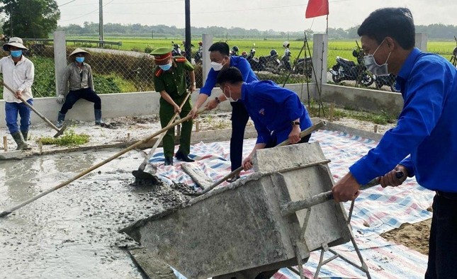 Khánh thành nhà văn hóa kiêm nhà tránh lũ theo phương thức '4 cùng' tại Quảng Trị ảnh 4