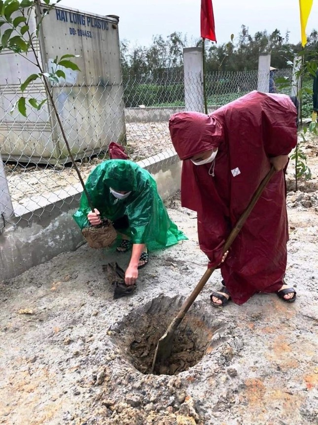 Khánh thành nhà văn hóa kiêm nhà tránh lũ theo phương thức '4 cùng' tại Quảng Trị ảnh 6