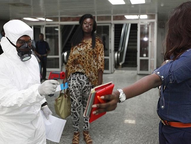 Những hình ảnh đau lòng về dịch bệnh khủng khiếp Ebola ảnh 6