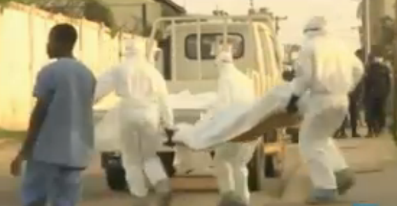 Những hình ảnh đau lòng về dịch bệnh khủng khiếp Ebola ảnh 8