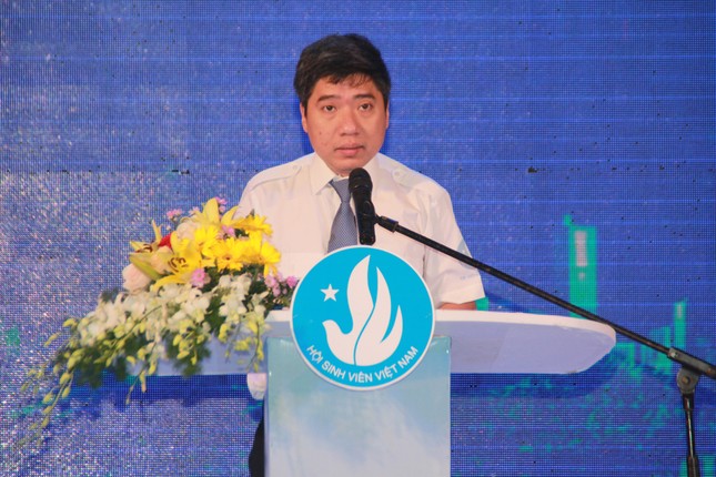 TPHCM vinh danh 66 tân sinh viên và tân cử nhân tiêu biểu ảnh 1