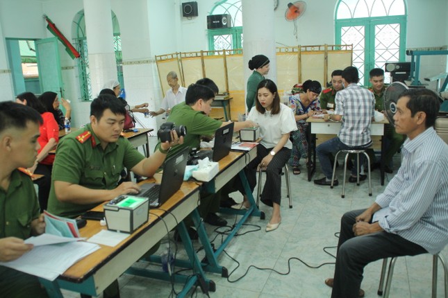 Tuổi trẻ Công an TPHCM ra quân Hành quân xanh năm 2020 ảnh 4