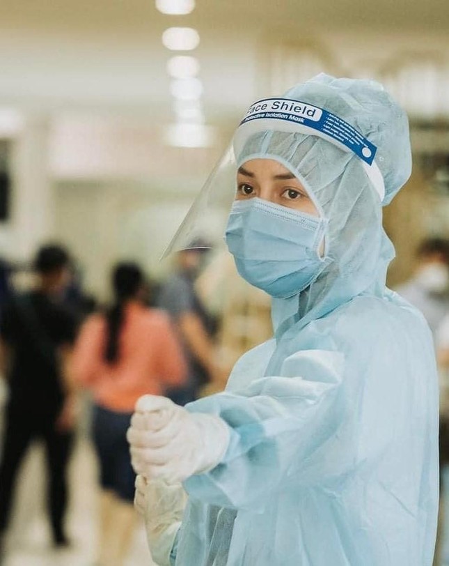 Tân hoa hậu Hoàn vũ Việt Nam 2022 là tình nguyện viên năng nổ nhiệt huyết chống dịch COVID-19 ảnh 4
