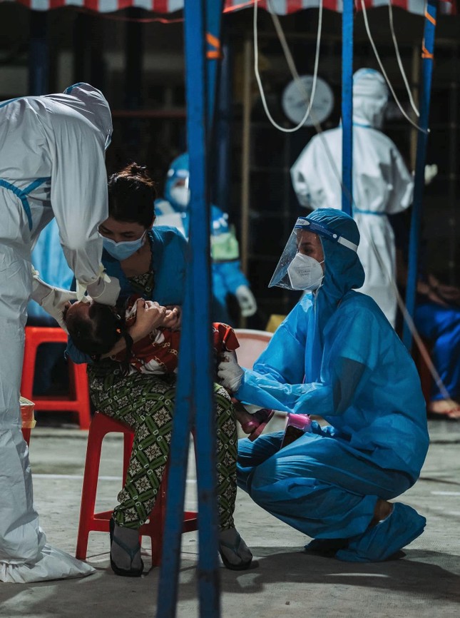 Tân hoa hậu Hoàn vũ Việt Nam 2022 là tình nguyện viên năng nổ nhiệt huyết chống dịch COVID-19 ảnh 10