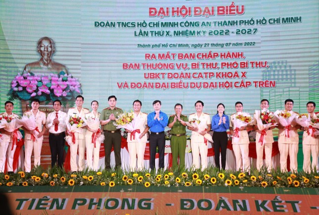 Đại úy Đặng Văn Thắng tái đắc cử Bí thư Đoàn Công an TPHCM khóa X ảnh 4