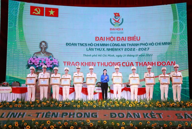 Đại úy Đặng Văn Thắng tái đắc cử Bí thư Đoàn Công an TPHCM khóa X ảnh 7