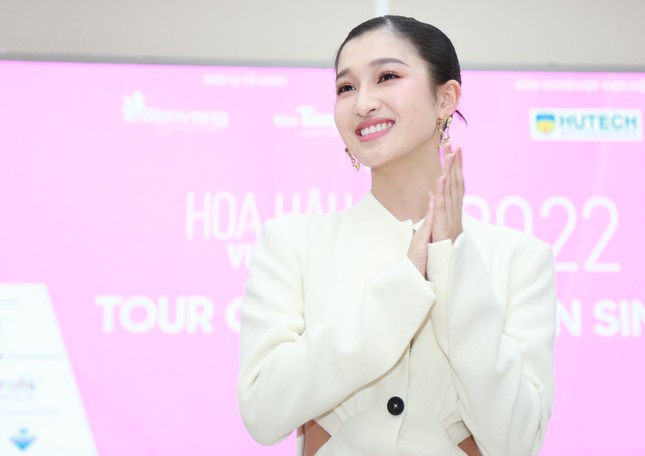 Á hậu Phương Nhi trong buổi tuyển sinh Hoa hậu Việt Nam 2022 ảnh 5