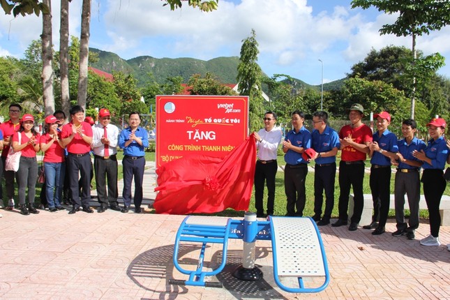 Hành trình ‘Tôi yêu Tổ quốc tôi’ tri ân cựu tù binh chính trị Côn Đảo ảnh 3