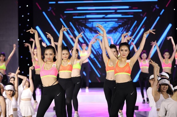 Lộ diện tân Hoa khôi Miss HUTECH 2021 ảnh 2