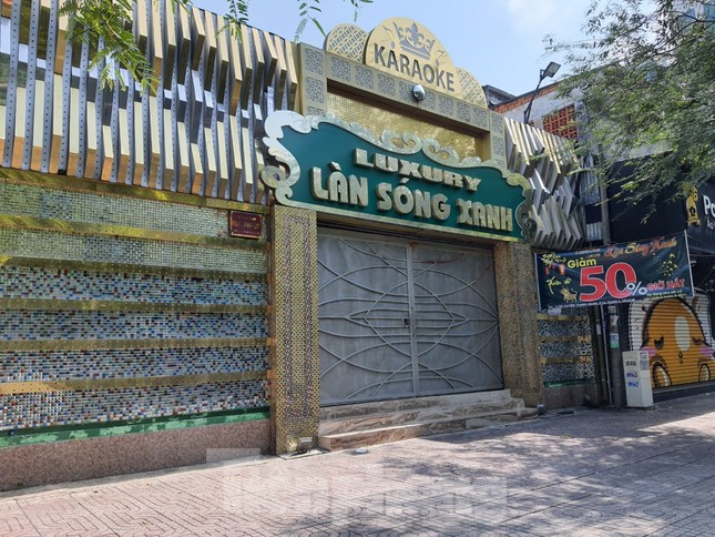 Quán karaoke, quán bar, quán nhậu ở TPHCM đồng loạt đóng cửa ảnh 4