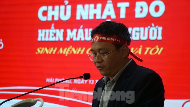 Đông đảo bạn trẻ tham gia hiến máu cứu người tại Đại học Hải Phòng ảnh 4