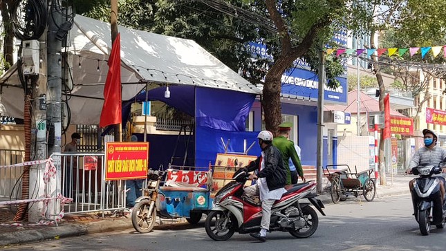 Bộ Y tế họp khẩn cùng huyện Cẩm Giàng - Hải Dương bàn cách ‘khoá chặt’ ổ dịch ảnh 1