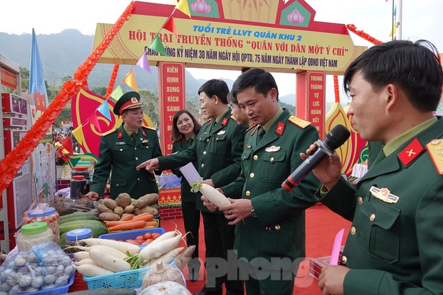 Đặc sắc hội trại của tuổi trẻ Quân đội ảnh 3