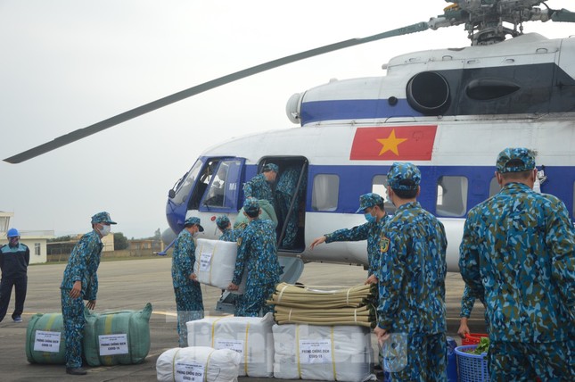 Quân đội diễn tập thực binh quy mô lớn chống Covid-19 ảnh 2