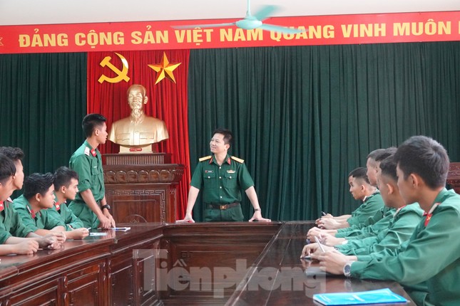 Bổ trợ nâng cao ý thức pháp luật cho thanh niên Quân đội ảnh 4