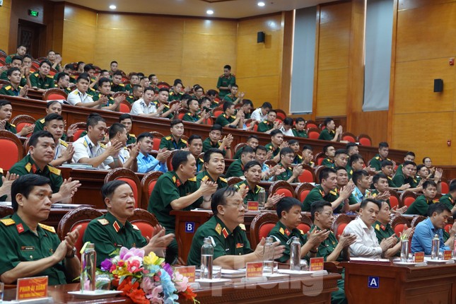 Bồi dưỡng kỹ năng cho cán bộ Đoàn toàn quân ảnh 1