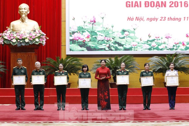 Quân đội tuyên dương điển hình vì sự tiến bộ của phụ nữ và bình đẳng giới ảnh 7