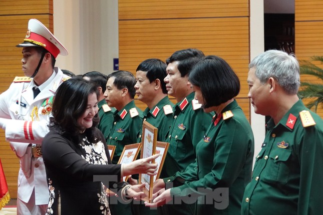 Quân đội tuyên dương điển hình vì sự tiến bộ của phụ nữ và bình đẳng giới ảnh 1