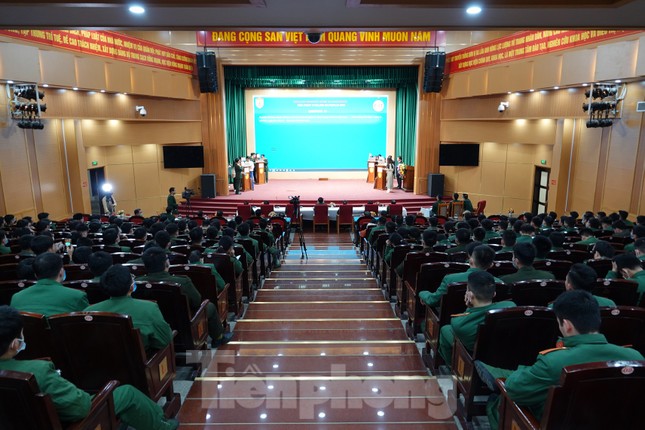 Học viên, sinh viên Học viện Quân y so tài tiếng Anh ảnh 7