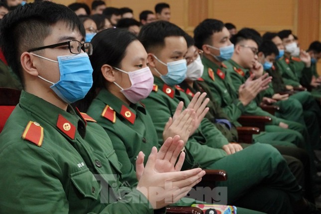 Học viên, sinh viên Học viện Quân y so tài tiếng Anh ảnh 6