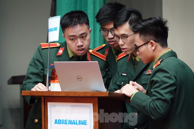 Học viên, sinh viên Học viện Quân y so tài tiếng Anh ảnh 4