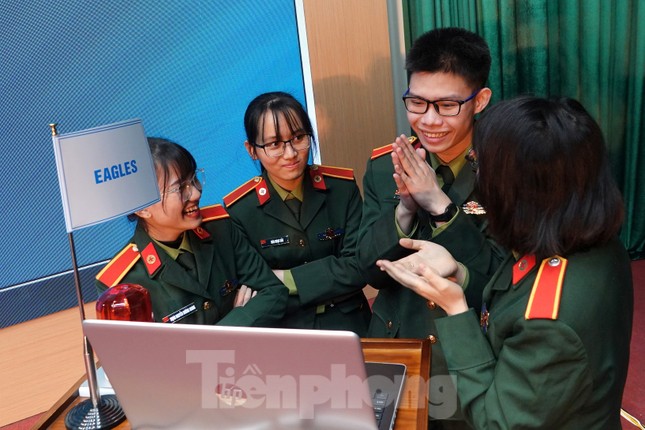 Học viên, sinh viên Học viện Quân y so tài tiếng Anh ảnh 1