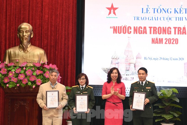 Hơn 300 tác phẩm ‘Nước Nga trong trái tim tôi’ ảnh 4