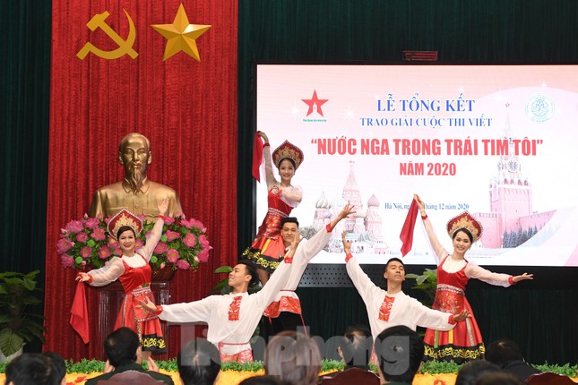 Hơn 300 tác phẩm ‘Nước Nga trong trái tim tôi’ ảnh 5