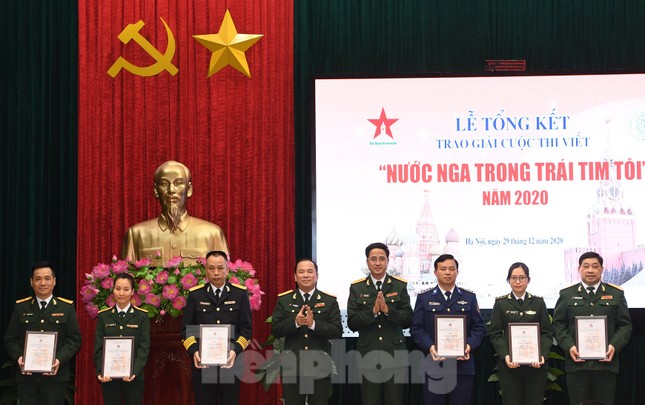 Hơn 300 tác phẩm ‘Nước Nga trong trái tim tôi’ ảnh 2