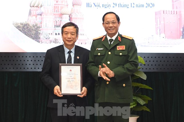 Hơn 300 tác phẩm ‘Nước Nga trong trái tim tôi’ ảnh 1