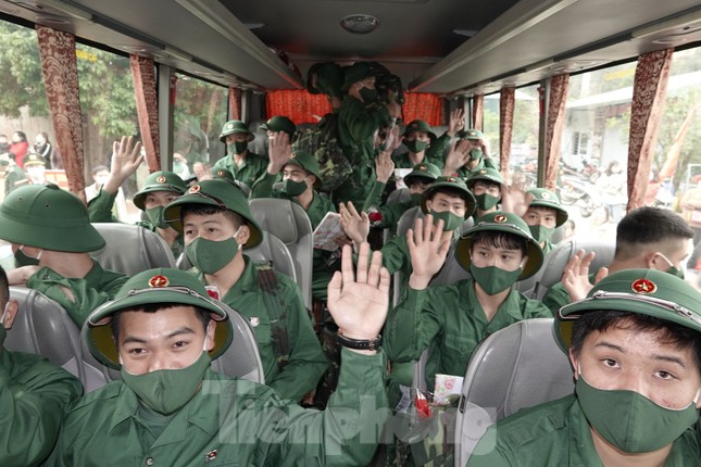 Tiếp sức thanh niên Bắc Kạn tòng quân bảo vệ Tổ quốc ảnh 8