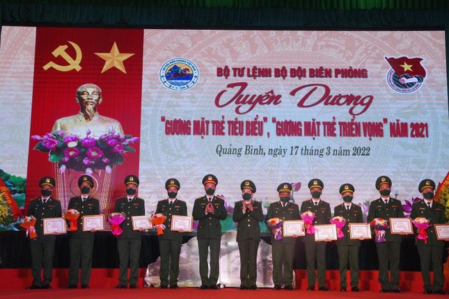 Tôn vinh Gương mặt trẻ tiêu biểu Bộ đội Biên phòng 2021 ảnh 5