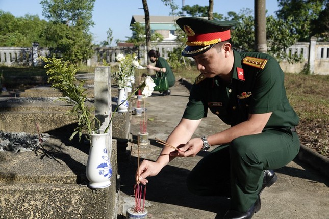 Hành trình tri ân của tuổi trẻ Quân đội và tỉnh Thừa Thiên Huế ảnh 4