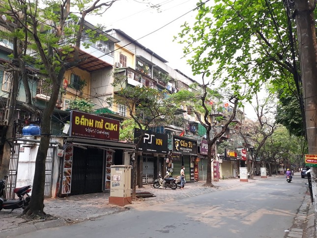 Hàng quán đóng cửa, bà nội trợ không ngại chi tiền triệu mua thịt ảnh 1