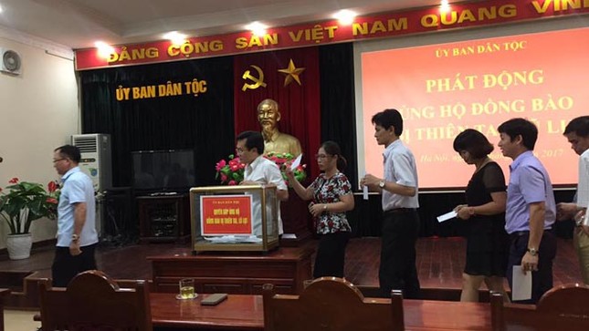Ủy ban dân tộc phát động ủng hộ đồng bào thiên tai, lũ lụt ảnh 2