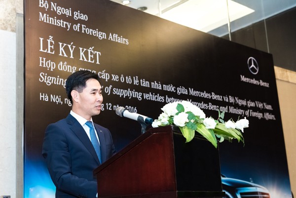 Mercedes-Benz bàn giao 25 xe S-Class cho Bộ Ngoại giao Việt Nam ảnh 2