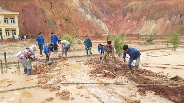 Mang ánh sáng học đường lên vùng cao Mù Cang Chải ảnh 1