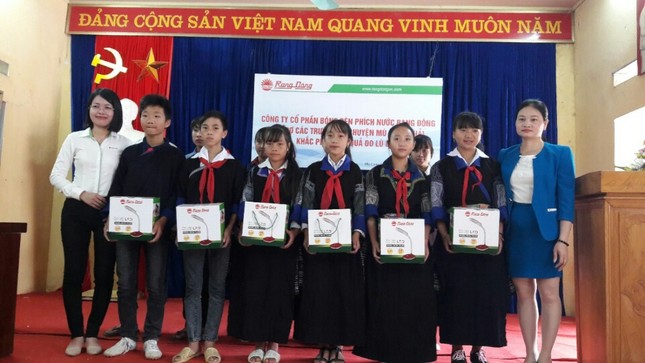 Mang ánh sáng học đường lên vùng cao Mù Cang Chải ảnh 8