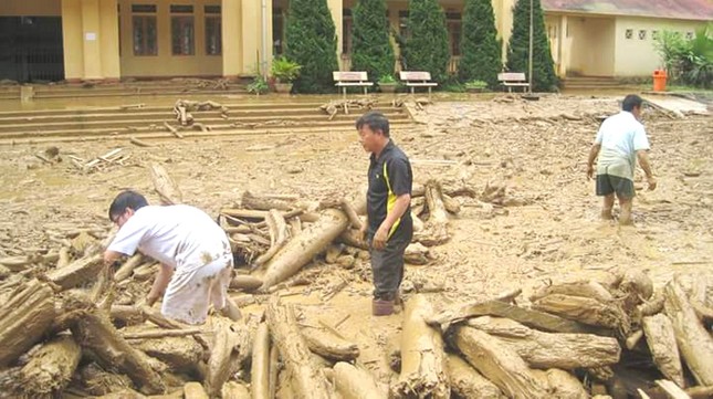 Mang ánh sáng học đường lên vùng cao Mù Cang Chải ảnh 9